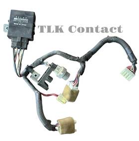 Toyota 061700-2760 95-97 Land Cruiser Denso Blower Fan Relay