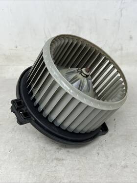 194000-15104 Toyota 2003-2008 Matrix Corolla Hvac Ac Heater Blower Motor Oem