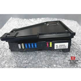 82720-0t011 Toyota New Oem 2009-2015 Venza Junction Block 3.5l Models