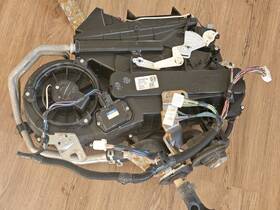 870300c031 Toyota Rear Ac Evaporator Blower Assembly Air Con 2008-2020 Sequoia