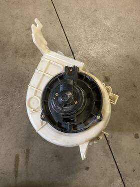 Toyota 87130-35110 2000 4runner Blower Motor / Air Housing Internal Hvac Box