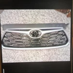 For 2020-2022 Toyota Highlander Front Bumper Upper Grille Assembly. Fixed Price $250.00.